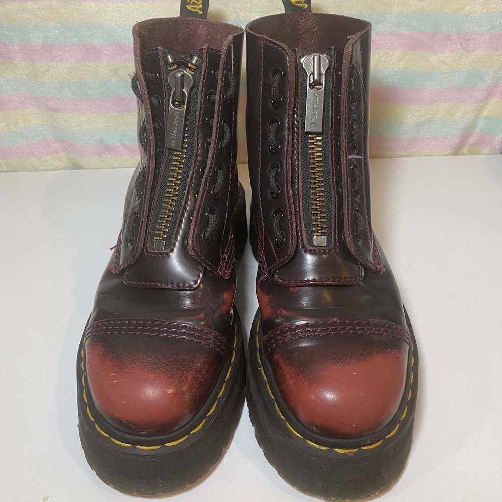Dr. Martens Sinclair Arcadia Cherry Us 7 womens